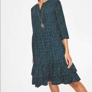 Boden Relaxed Tiered Hem Shirtdress
